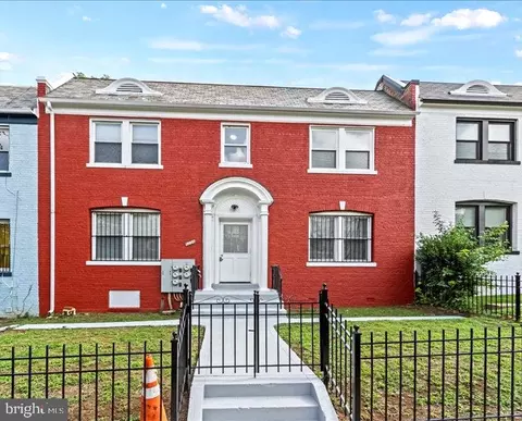 1258 Simms Pl NE, Washington, DC 20002