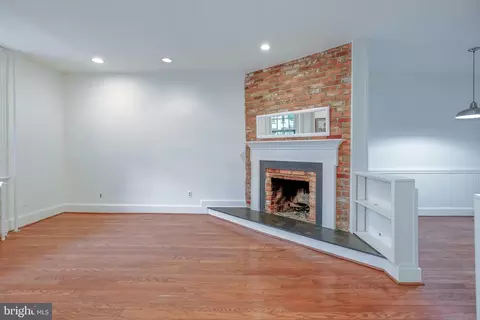 Living - 323 14th St NE, Washington, DC 20002 photo 6 of 7