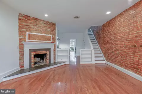 Living - 323 14th St NE, Washington, DC 20002 photo 2 of 7