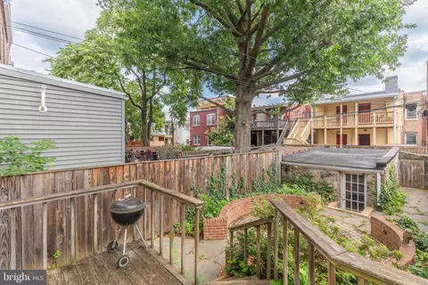 Exterior - 323 14th St NE, Washington, DC 20002 photo 9 of 11