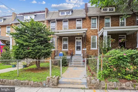 919 Farragut St NW, Washington, DC 20011