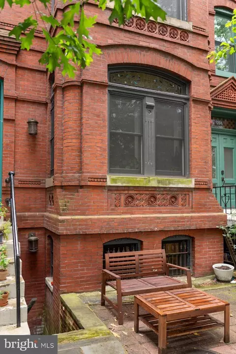 1202 P St NW, Washington, DC 20005 photo 2