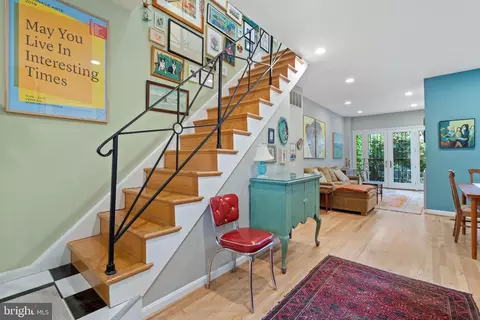 139 11th St SE, Washington, DC 20003