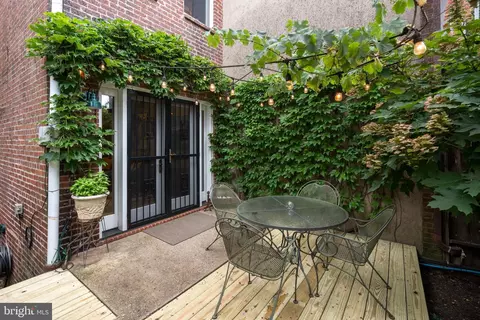 139 11th St SE, Washington, DC 20003 photo 28