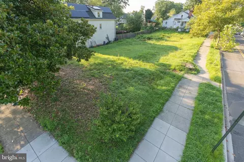 2915 13th St NE, Washington, DC 20017