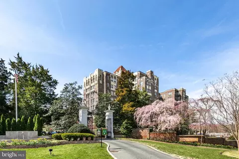 4000 Cathedral Ave NW #516B, Washington, DC 20016