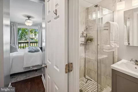 728 19th St NE, Washington, DC 20002 photo 17
