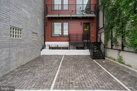 Exterior - 733 8th St SE #302, Washington, DC 20003 photo 2 of 2