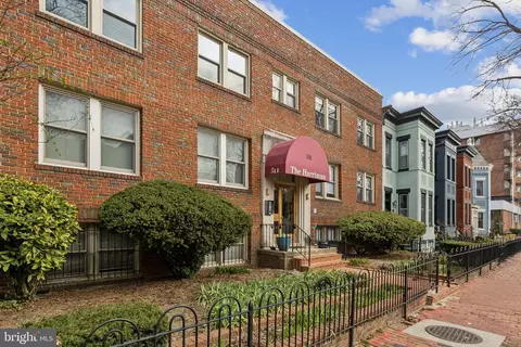 Exterior - 311 7th St NE #3, Washington, DC 20002 photo 5 of 7