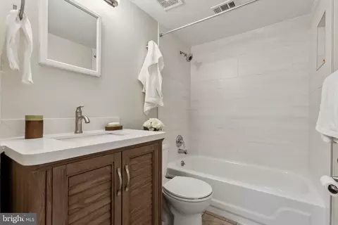 Bath - 311 7th St NE #3, Washington, DC 20002 photo 1 of 4