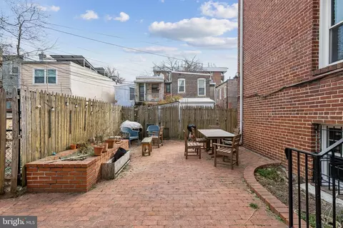 Exterior - 311 7th St NE #3, Washington, DC 20002 photo 4 of 7