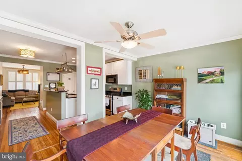 Dining - 1814 D St SE, Washington, DC 20003 photo 2 of 4