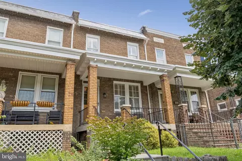 Exterior - 1814 D St SE, Washington, DC 20003 photo 5 of 9