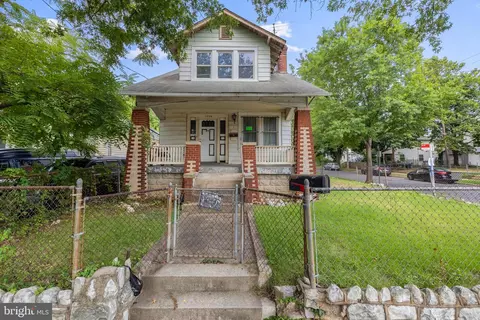 3226 4th St SE, Washington, DC 20032