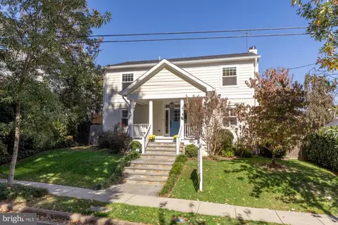 3803 Ingomar St NW, Washington, DC 20015