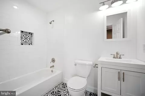 538 13th St SE, Washington, DC 20003 photo 32