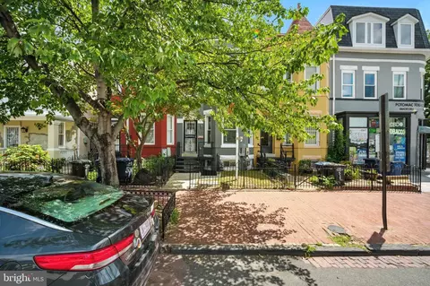 538 13th St SE, Washington, DC 20003 photo 3