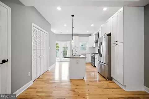 538 13th St SE, Washington, DC 20003 photo 11