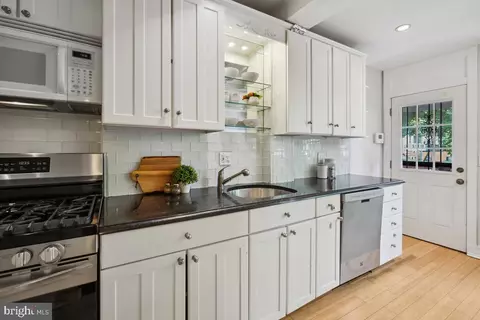 Kitchen - 304 Bryant St NE, Washington, DC 20002 photo 1 of 2