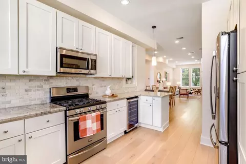 Kitchen - 1304 E Street St NE, Washington, DC 20002 photo 3 of 4