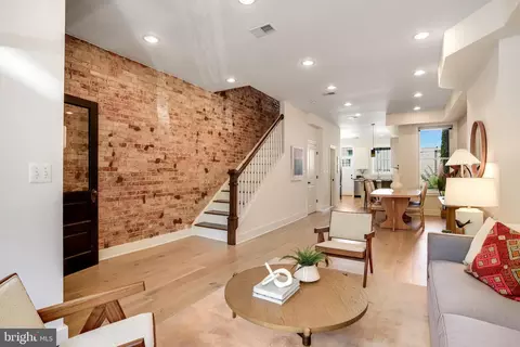 1304 E Street St NE, Washington, DC 20002