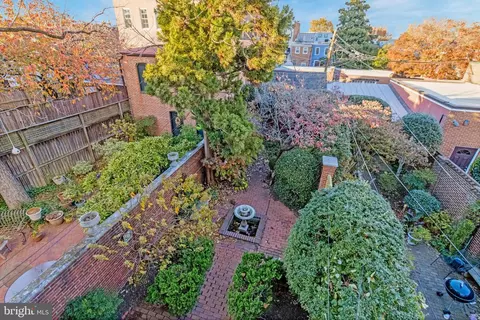 Exterior - 626 A St NE, Washington, DC 20002 photo 4 of 8