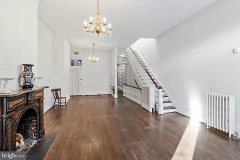 Living - 626 A St NE, Washington, DC 20002 photo 1 of 2