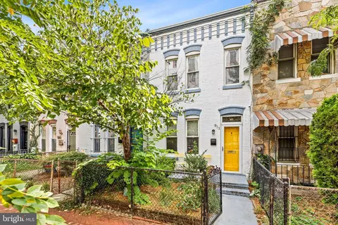 913 4th St NE, Washington, DC 20002