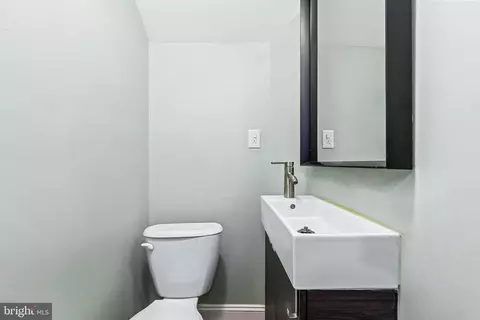 Other - 913 4th St NE, Washington, DC 20002 photo 4 of 7