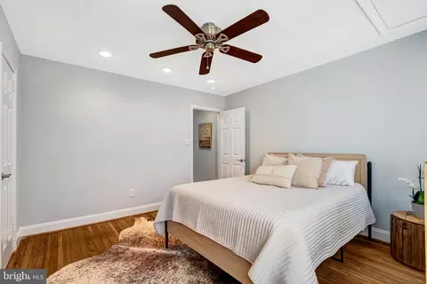 Bedroom - 913 4th St NE, Washington, DC 20002 photo 1 of 8