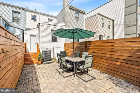 Exterior - 913 4th St NE, Washington, DC 20002 photo 2 of 5