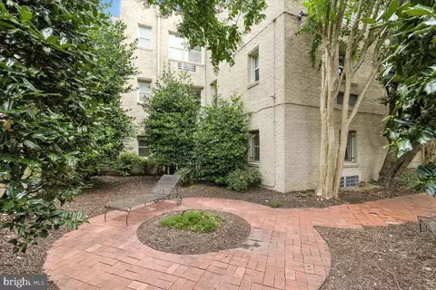 1367 K St SE #B, Washington, DC 20003