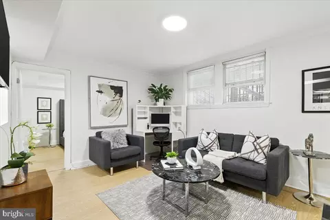 1367 K St SE #B, Washington, DC 20003