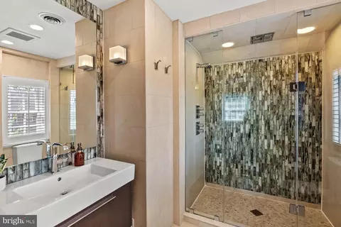 Bath - 6435 13th St NW, Washington, DC 20012 photo 1 of 4
