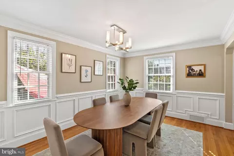 Dining - 6435 13th St NW, Washington, DC 20012 photo 1 of 3