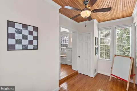Entry Way - 6435 13th St NW, Washington, DC 20012 photo 3 of 4
