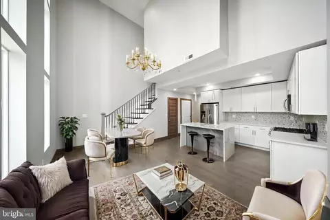 Entry Way - 2109 M St NE #8, Washington, DC 20002 photo 2 of 6