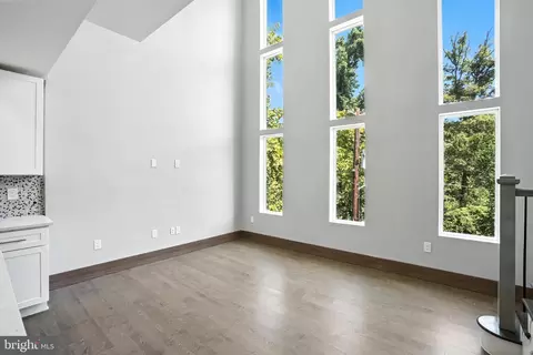 Living - 2109 M St NE #8, Washington, DC 20002 photo 2 of 3
