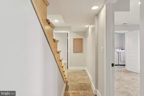 Entry Way - 1409 G St NE #2, Washington, DC 20002 photo 5 of 8