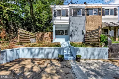 5318 Jay St NE, Washington, DC 20019
