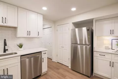 220 4th St SE #1, Washington, DC 20003 photo 26
