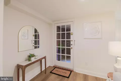 220 4th St SE #1, Washington, DC 20003 photo 11