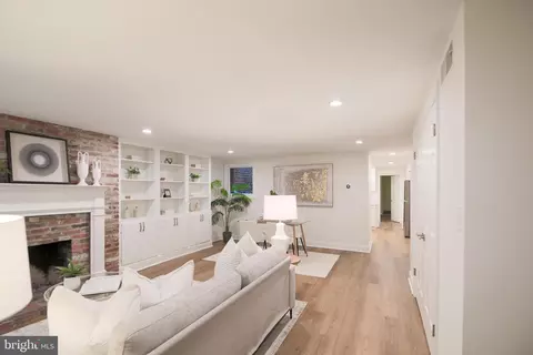 220 4th St SE #1, Washington, DC 20003 photo 14