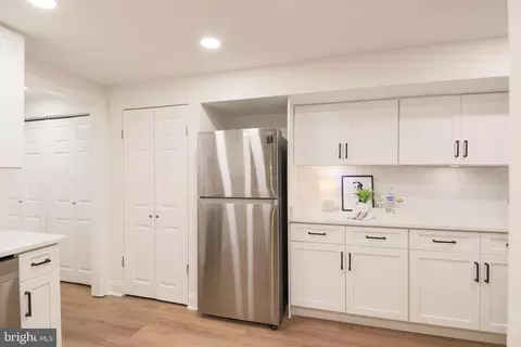 220 4th St SE #1, Washington, DC 20003 photo 28