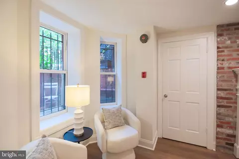 220 4th St SE #1, Washington, DC 20003 photo 13