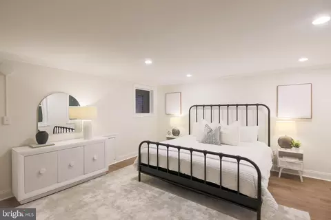 220 4th St SE #1, Washington, DC 20003 photo 32