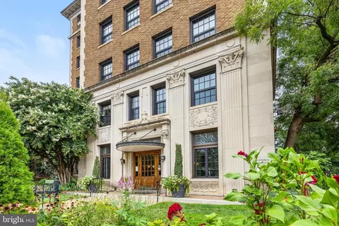 1101 L St NW #302, Washington, DC 20005