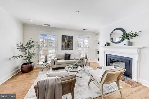 1674 Beekman Pl NW #A, Washington, DC 20009