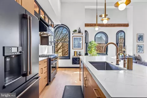 1402 12th St NW #9, Washington, DC 20005 photo 5