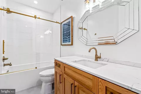 1402 12th St NW #9, Washington, DC 20005 photo 28